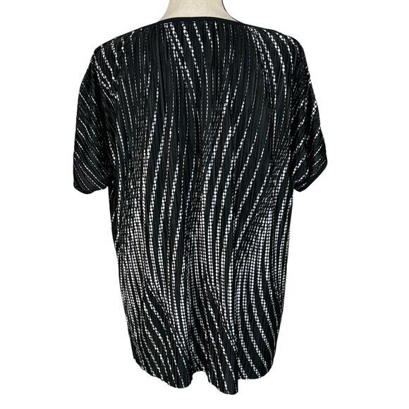 JM Collection Medium Top Abstract Dolman Sleeve Cutout Crinkle Boat Neck Stretch - Picture 6 of 10